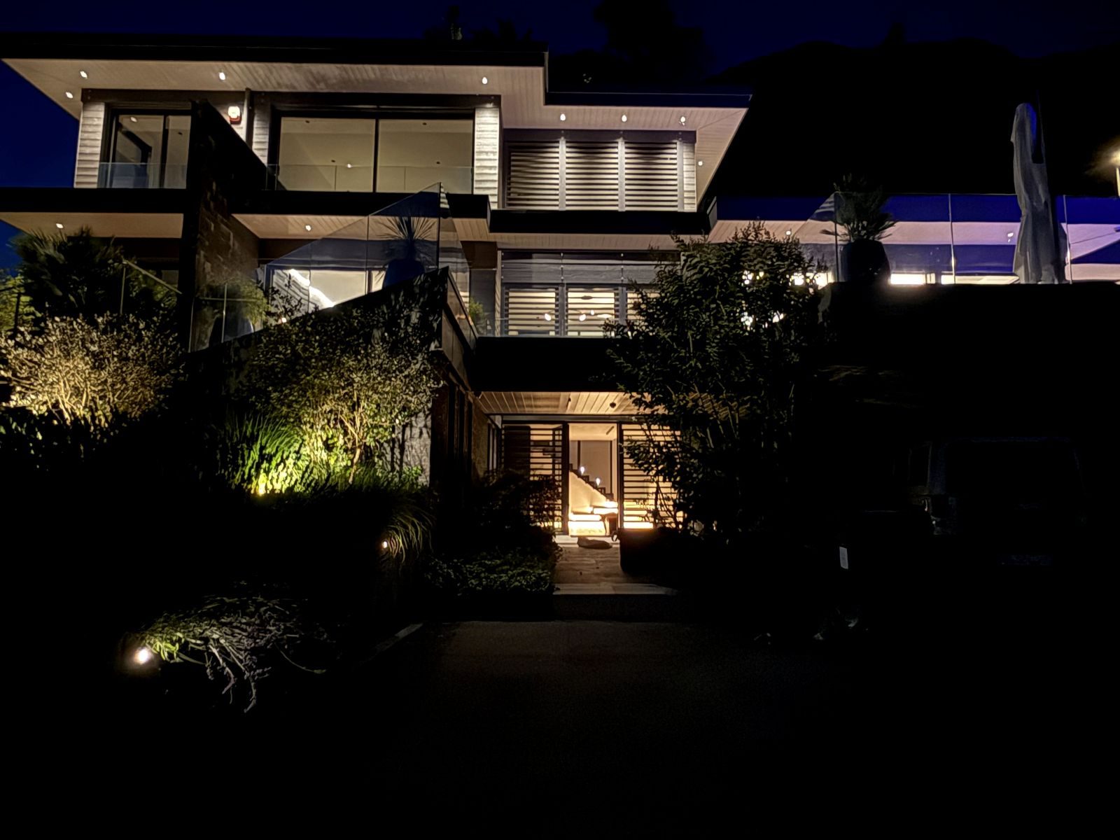 Villa Enjoy by night
